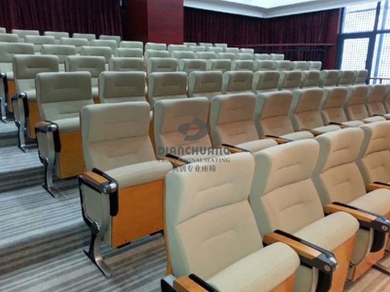 典創(chuàng)專(zhuān)業(yè)座椅